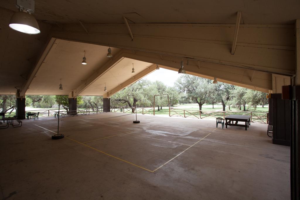 Medina Lake Camping Resort Cabin 3 Lakehills Dış mekan fotoğraf